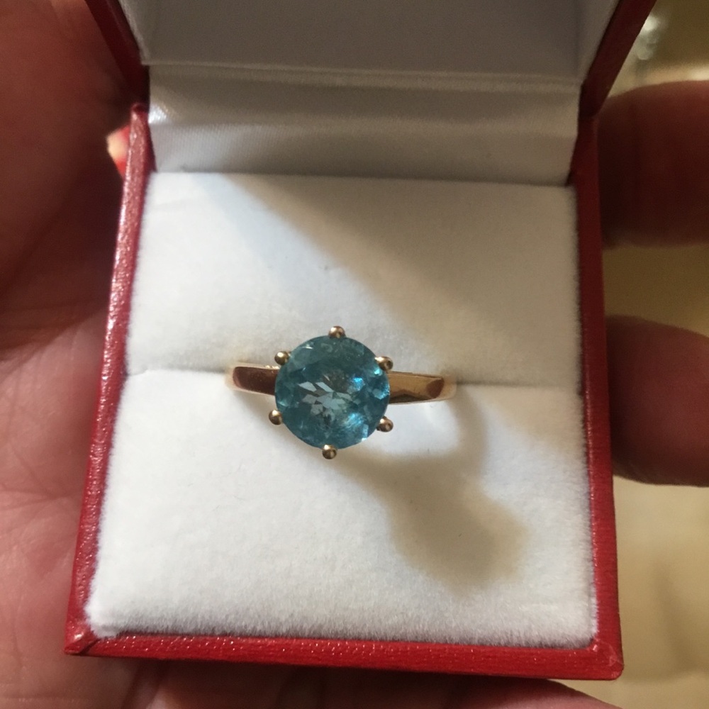 Vintage 10K Yellow Gold Apatite Solitaire Ring